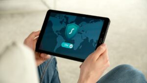 How to Set Up a Secure Personal Wi-Fi Network to Protect Your Privacy